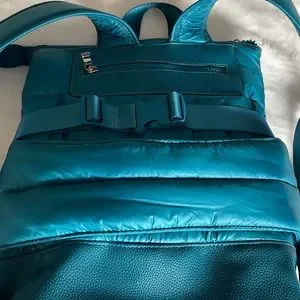 Laundry By Shelli Segal | Bags | Laundry Napsack Nwot | Poshmark display picture 3